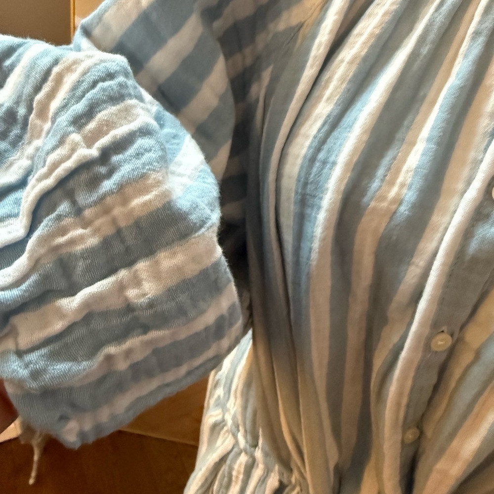Old Navy Soft Cotton Gauzy Blue and White Striped Dress Made in India - Picture 6 of 10